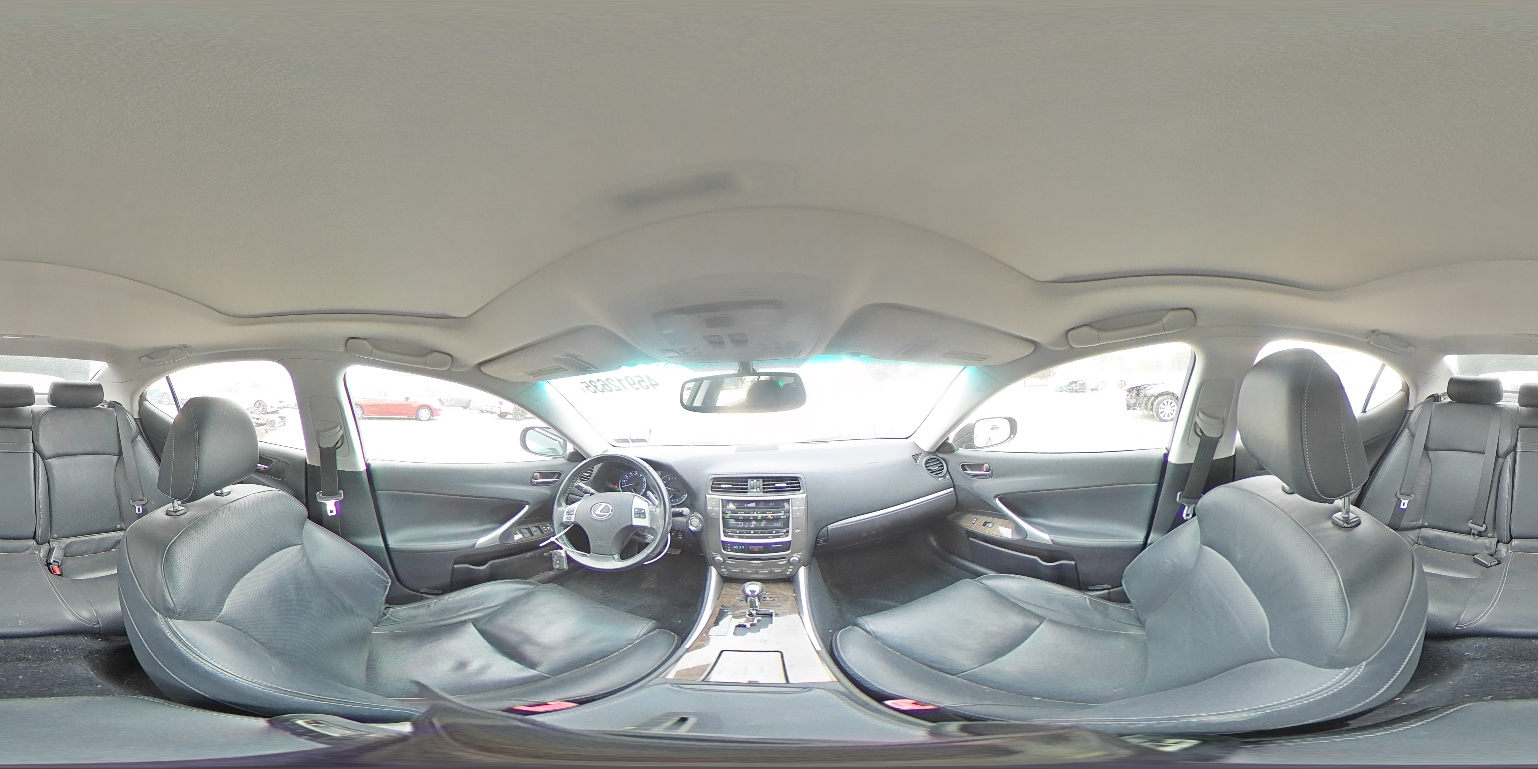 2011 Lexus IS - Image 12