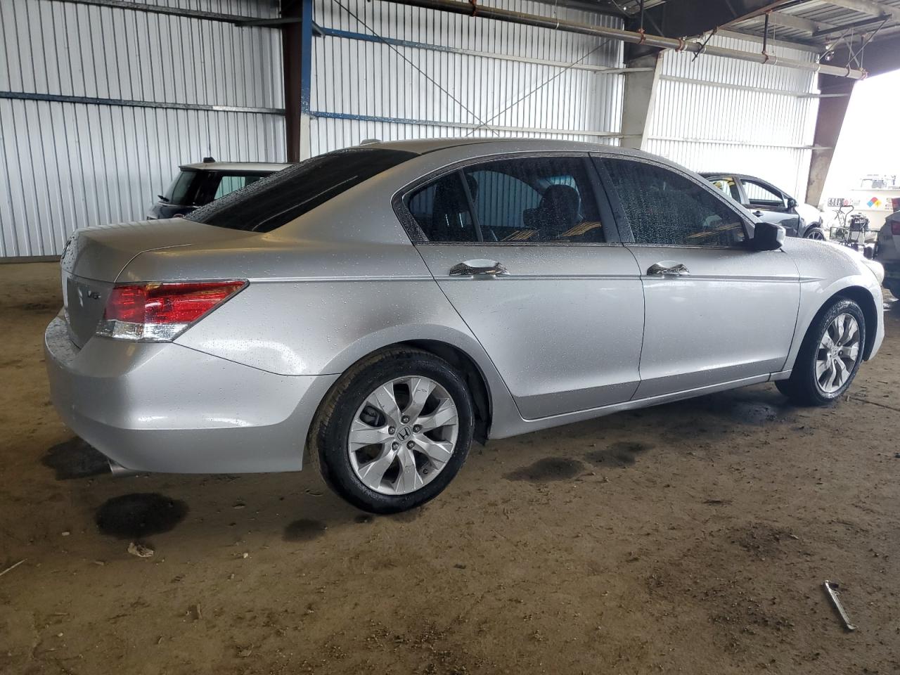 2009 Honda Accord - Image 3