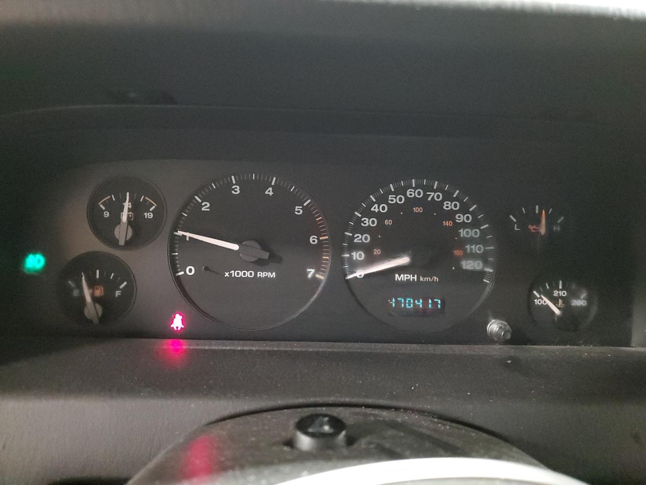 2003 Jeep Grand Cherokee - Image 9