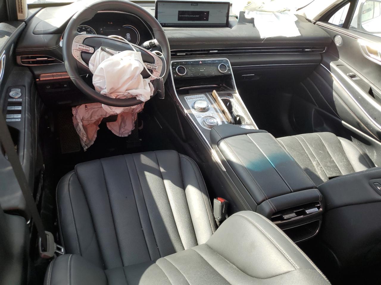 2024 Genesis GV80 - Image 8