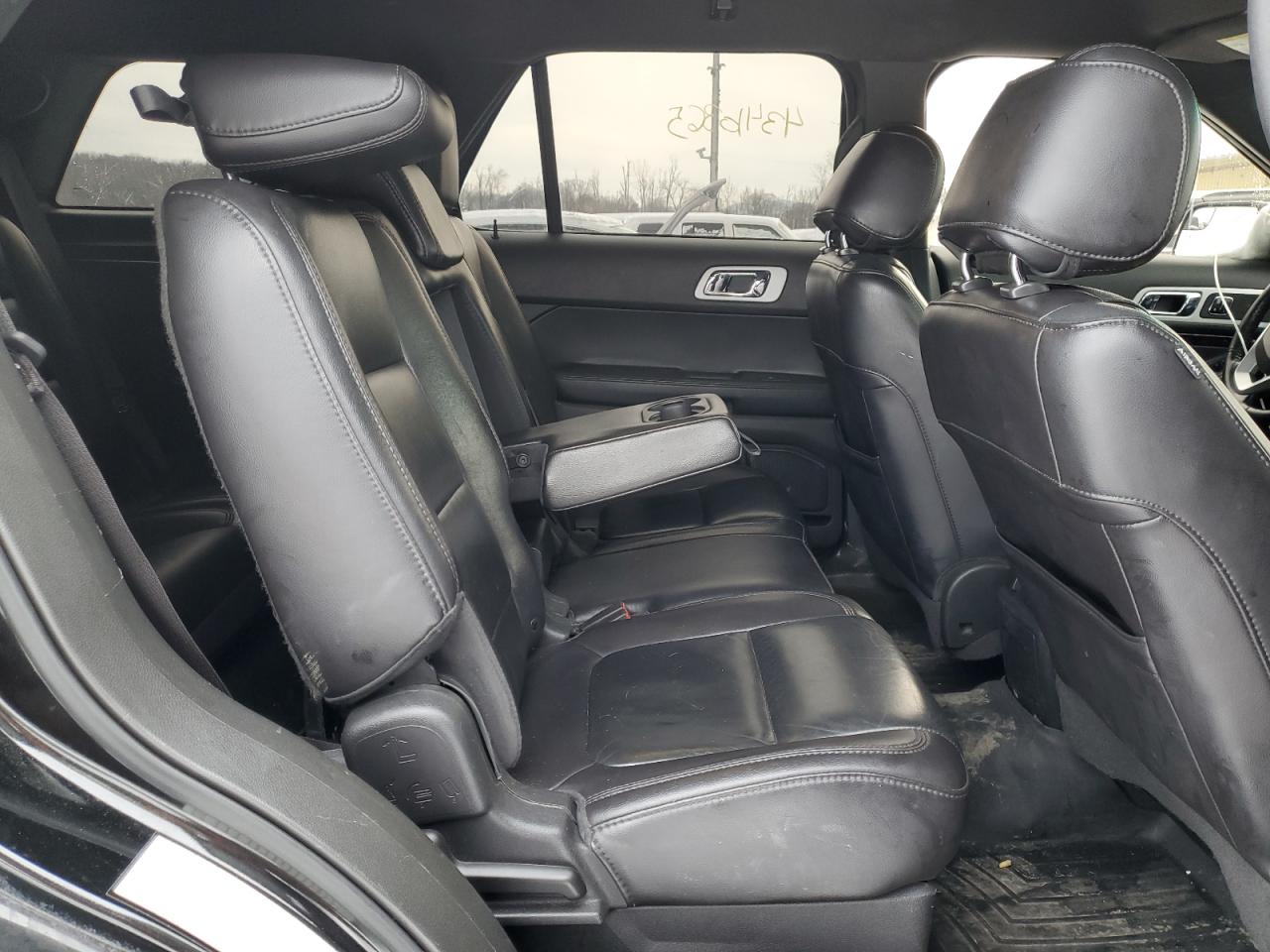 2013 Ford Explorer - Image 11
