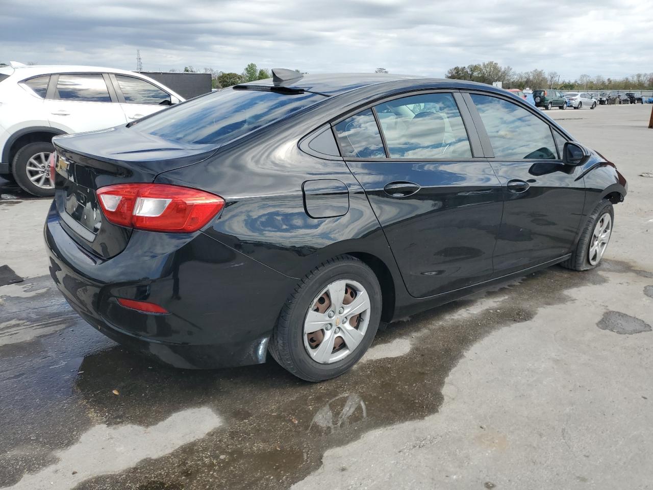 2017 Chevrolet Cruze - Image 3