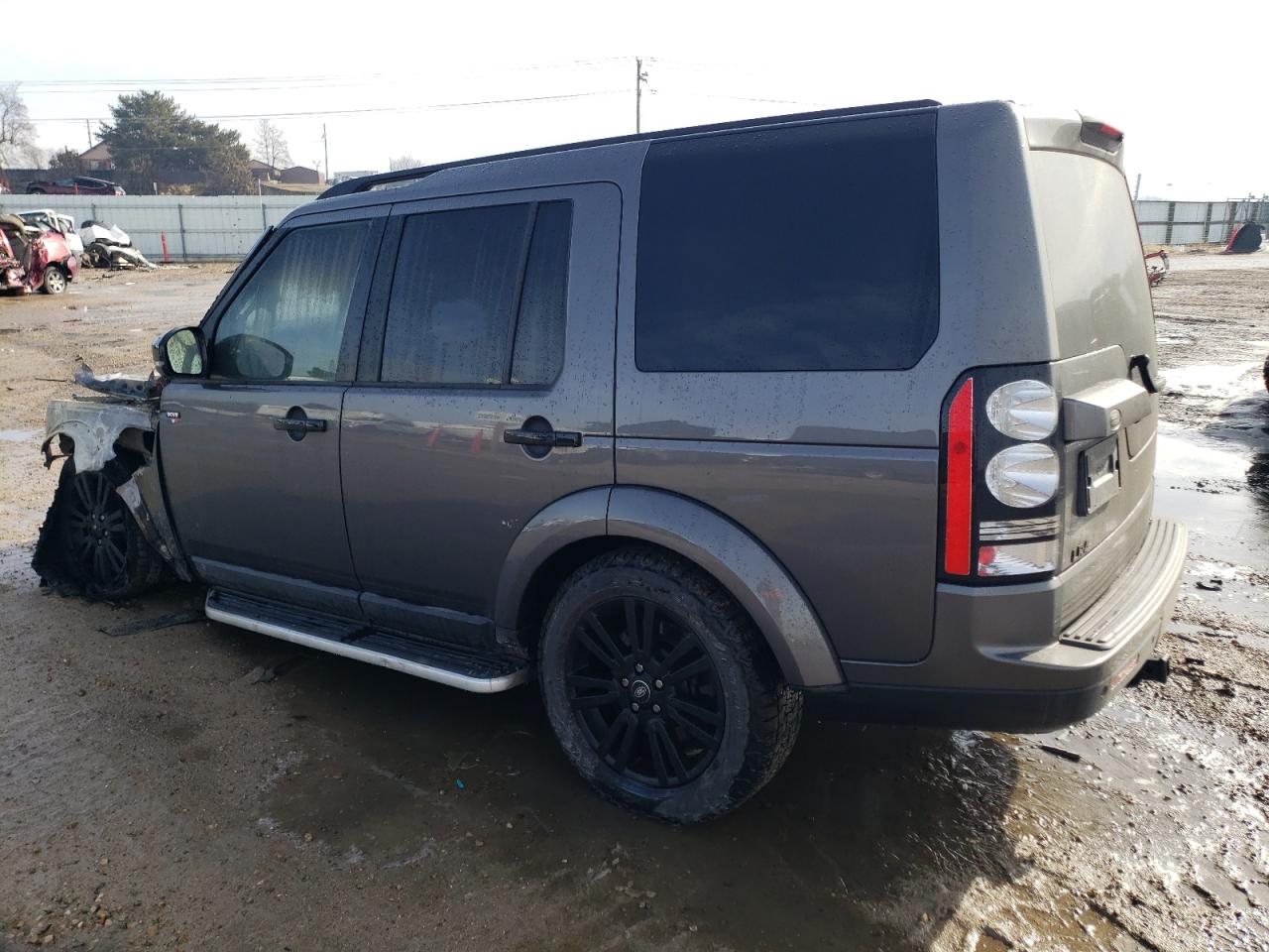 2016 Land Rover LR4 - Image 2