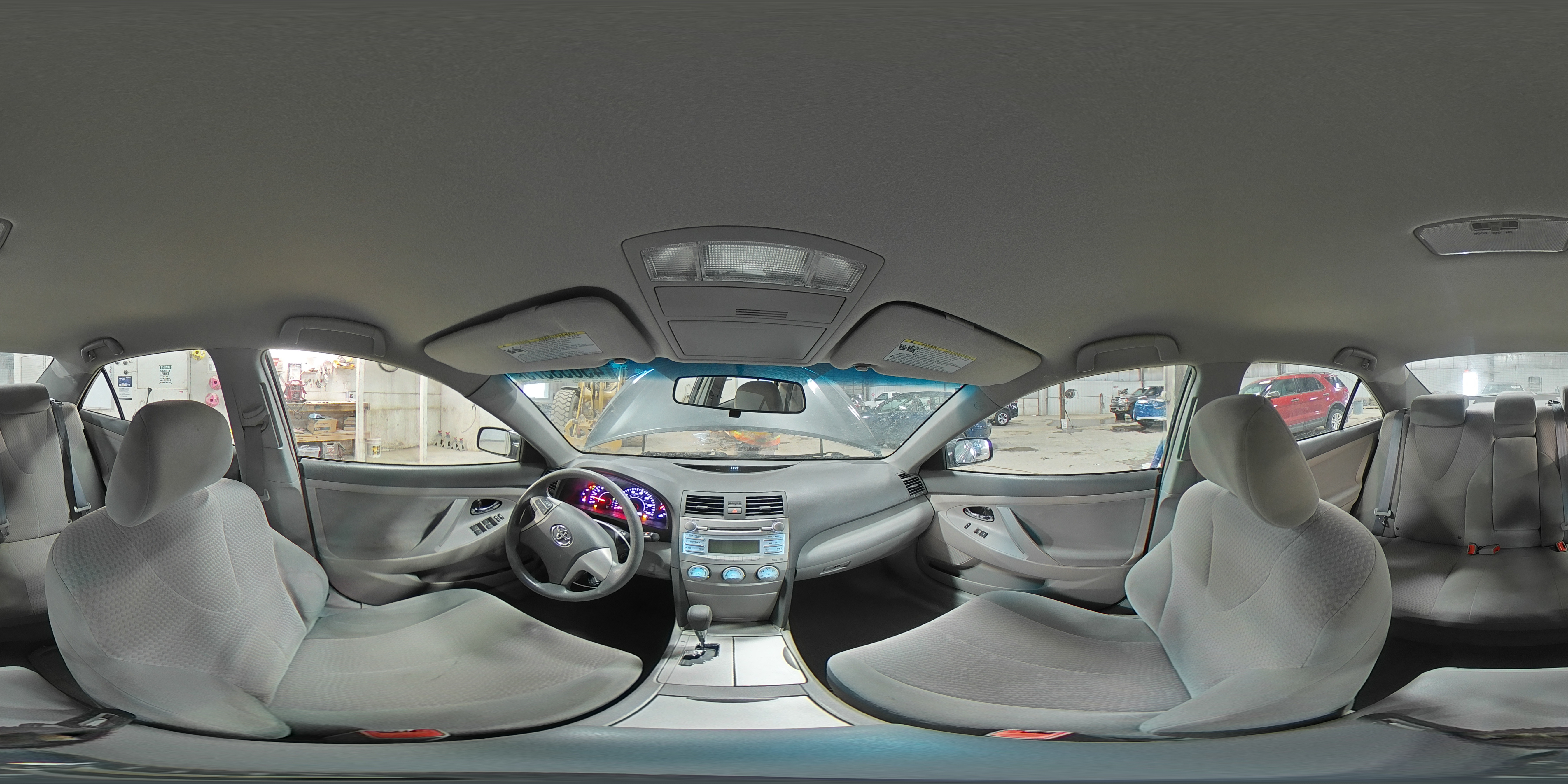 2010 Toyota Camry - Image 13
