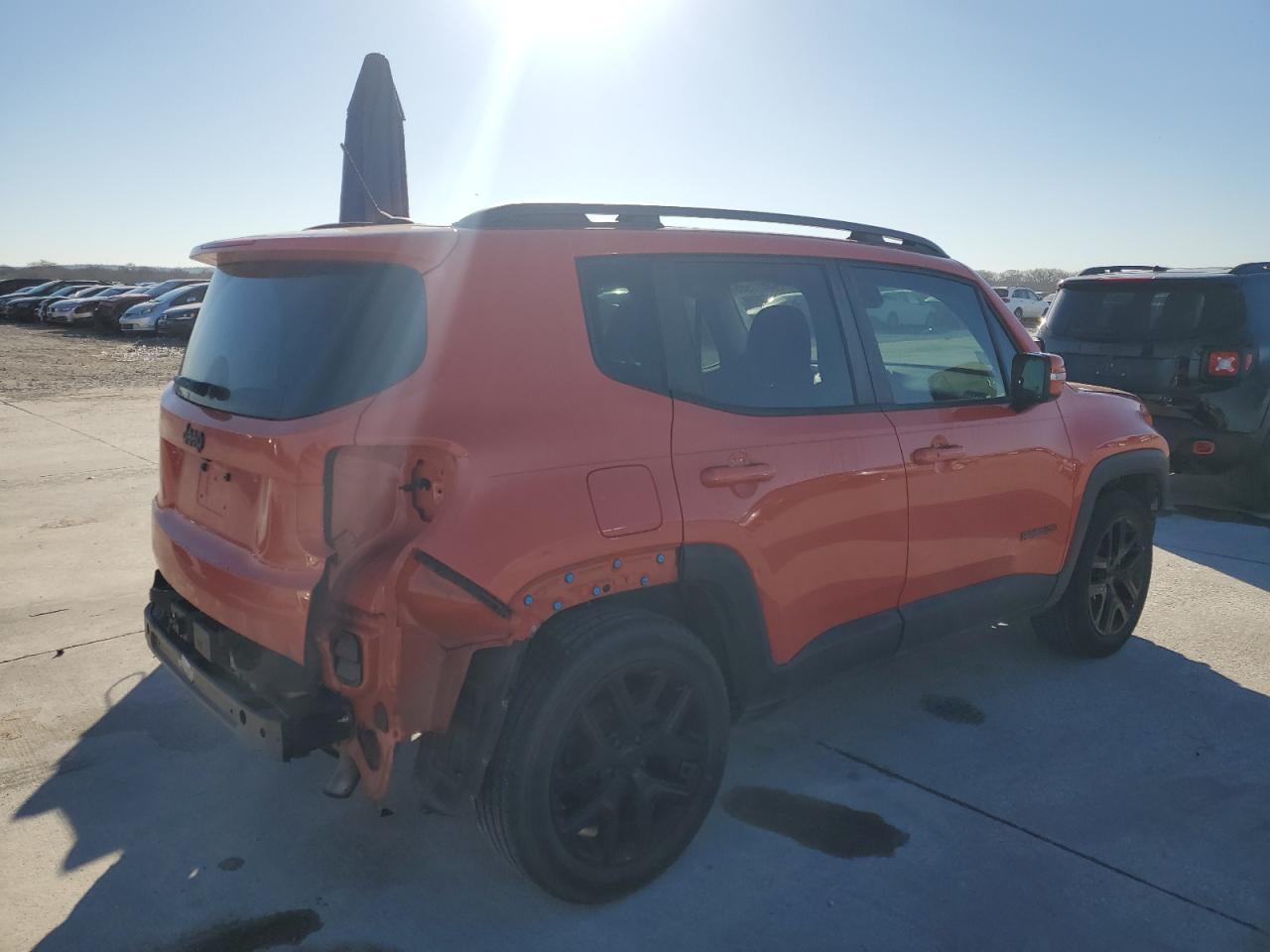 2017 Jeep Renegade - Image 3