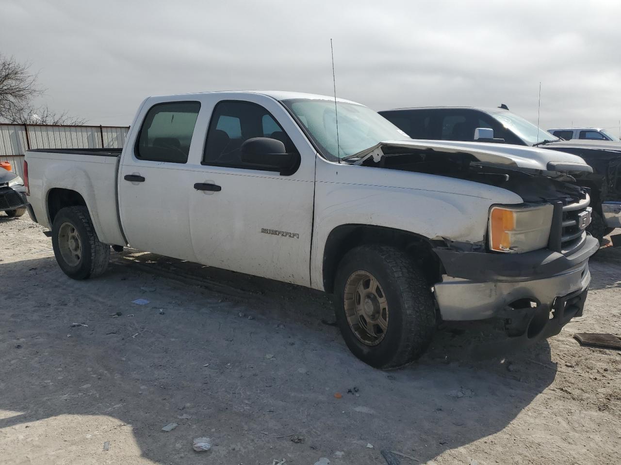 2012 GMC Sierra - Image 4