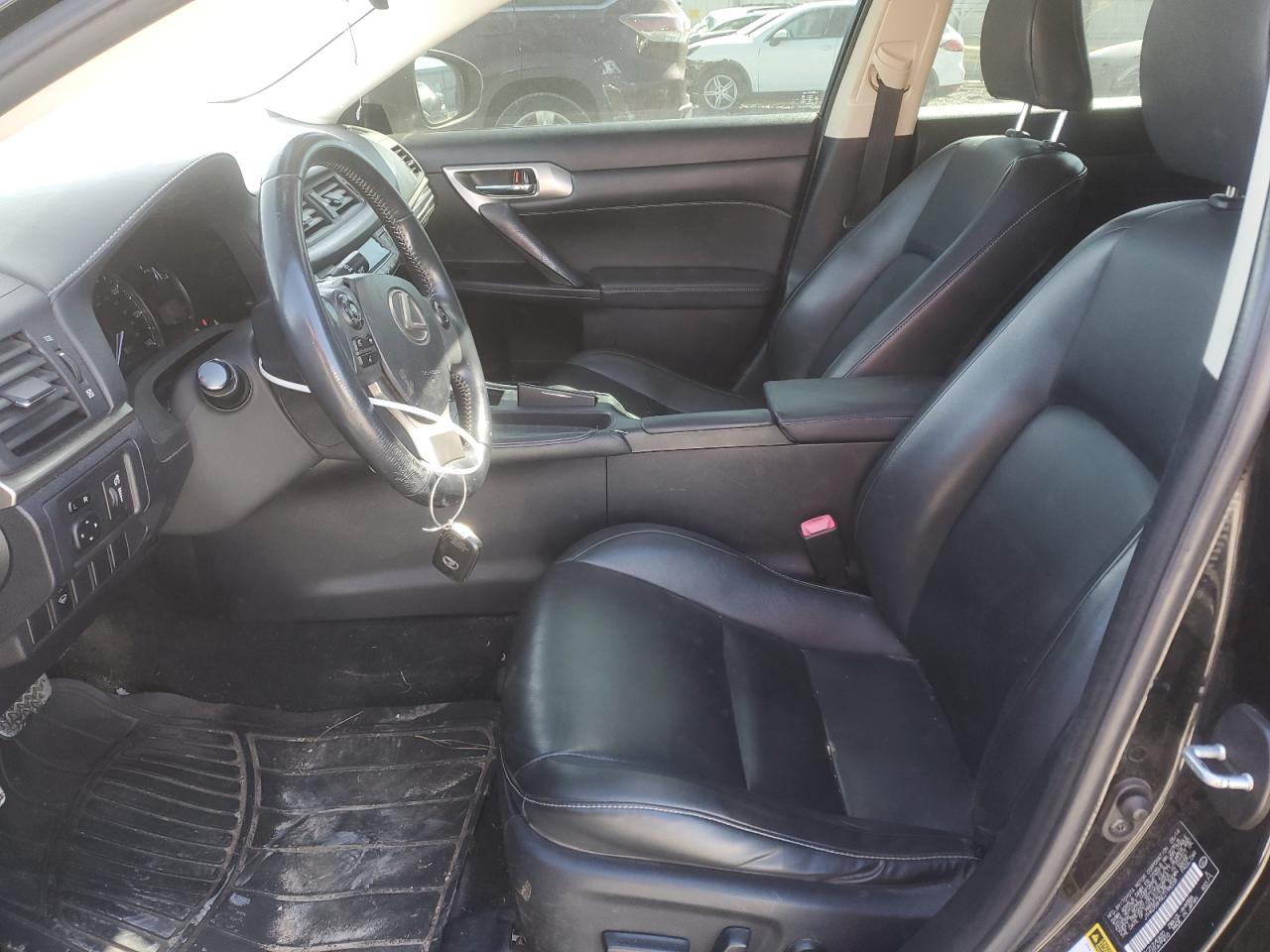 2014 Lexus CT - Image 7