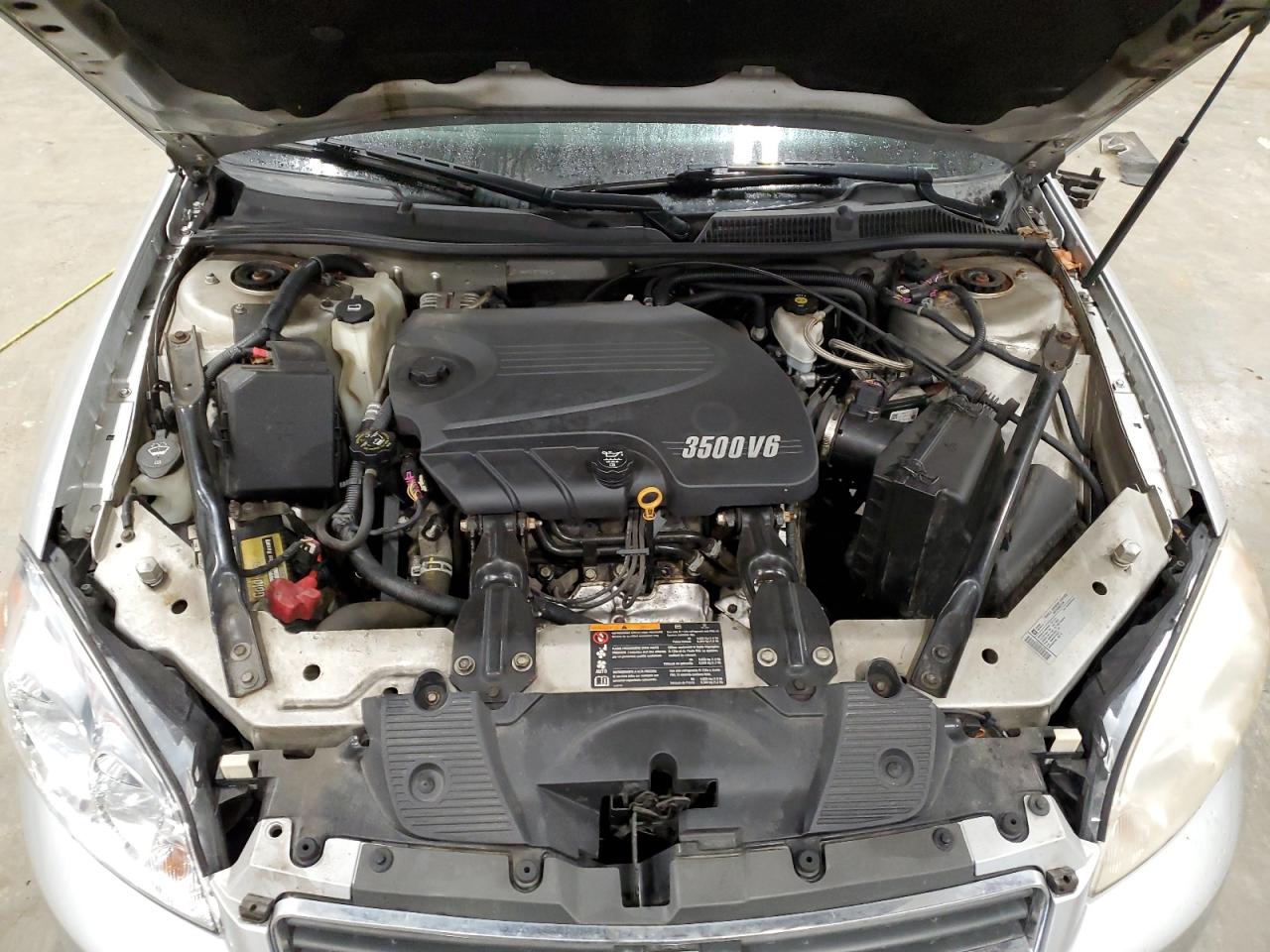 2011 Chevrolet Impala - Image 13