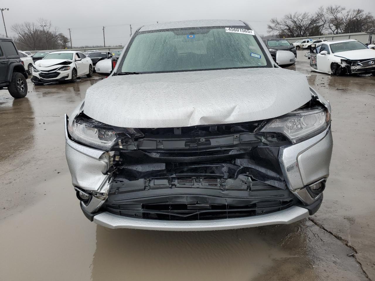 2018 Mitsubishi Outlander - Image 5
