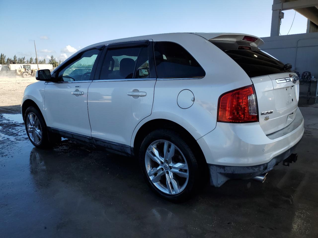 2011 Ford Edge - Image 2