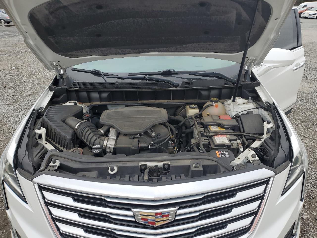 2017 Cadillac XT5 - Image 13