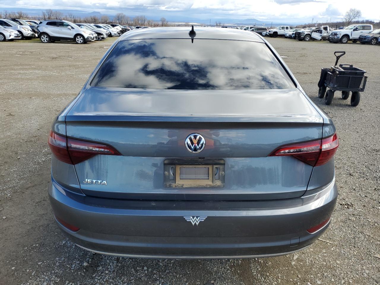2021 Volkswagen Jetta - Image 6