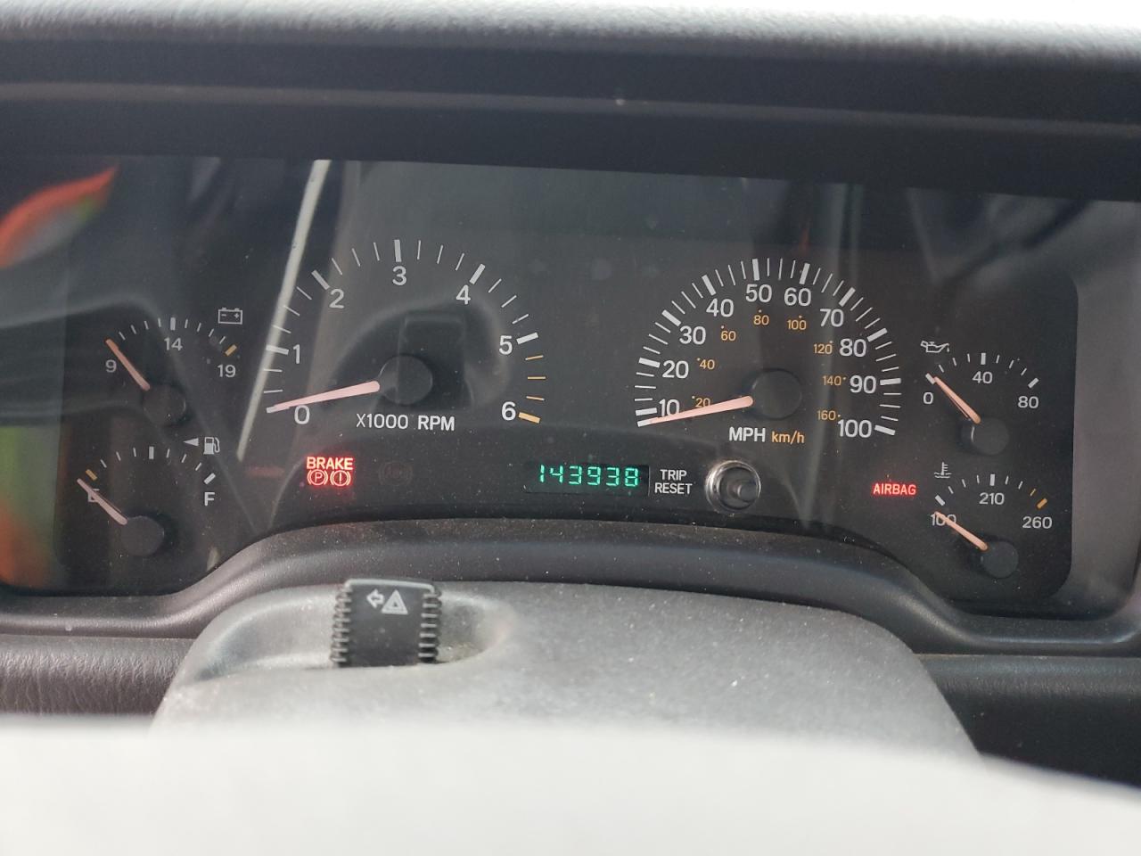 2001 Jeep Grand Cherokee - Image 9