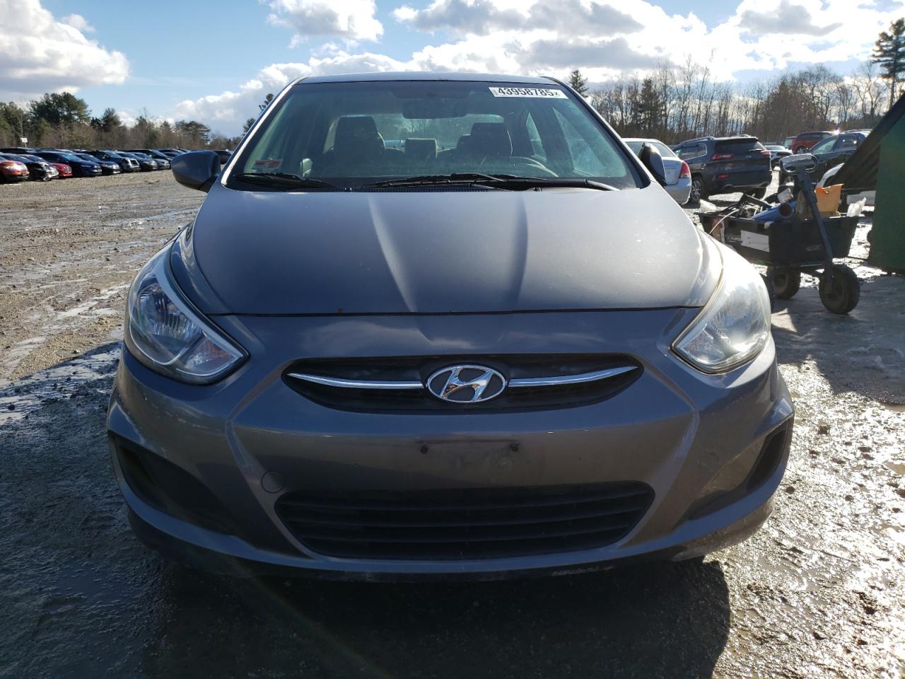 2015 Hyundai Accent - Image 5