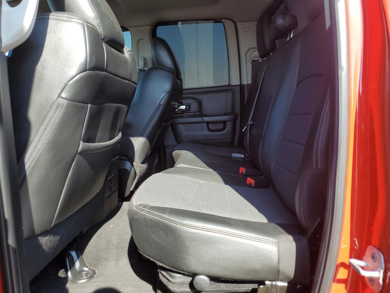 2014 RAM 1500 - Image 10