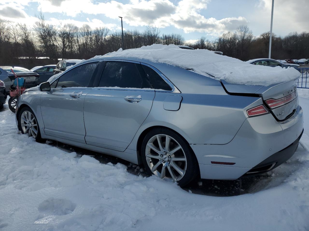 2015 Lincoln MKZ - Image 2