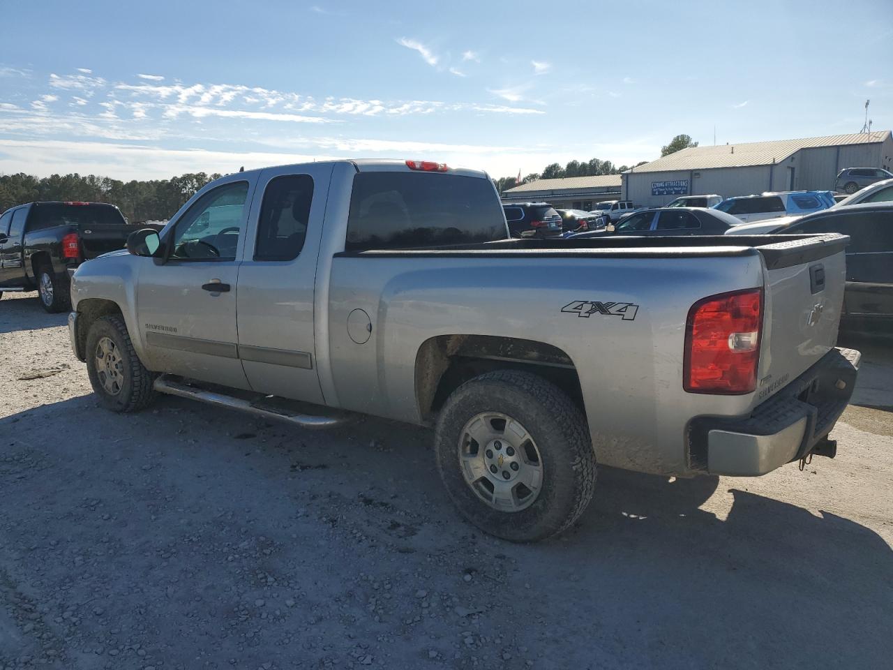 2011 Chevrolet Silverado - Image 2