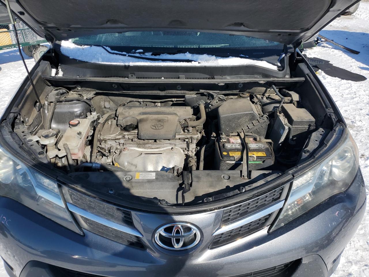 2015 Toyota RAV 4 - Image 13