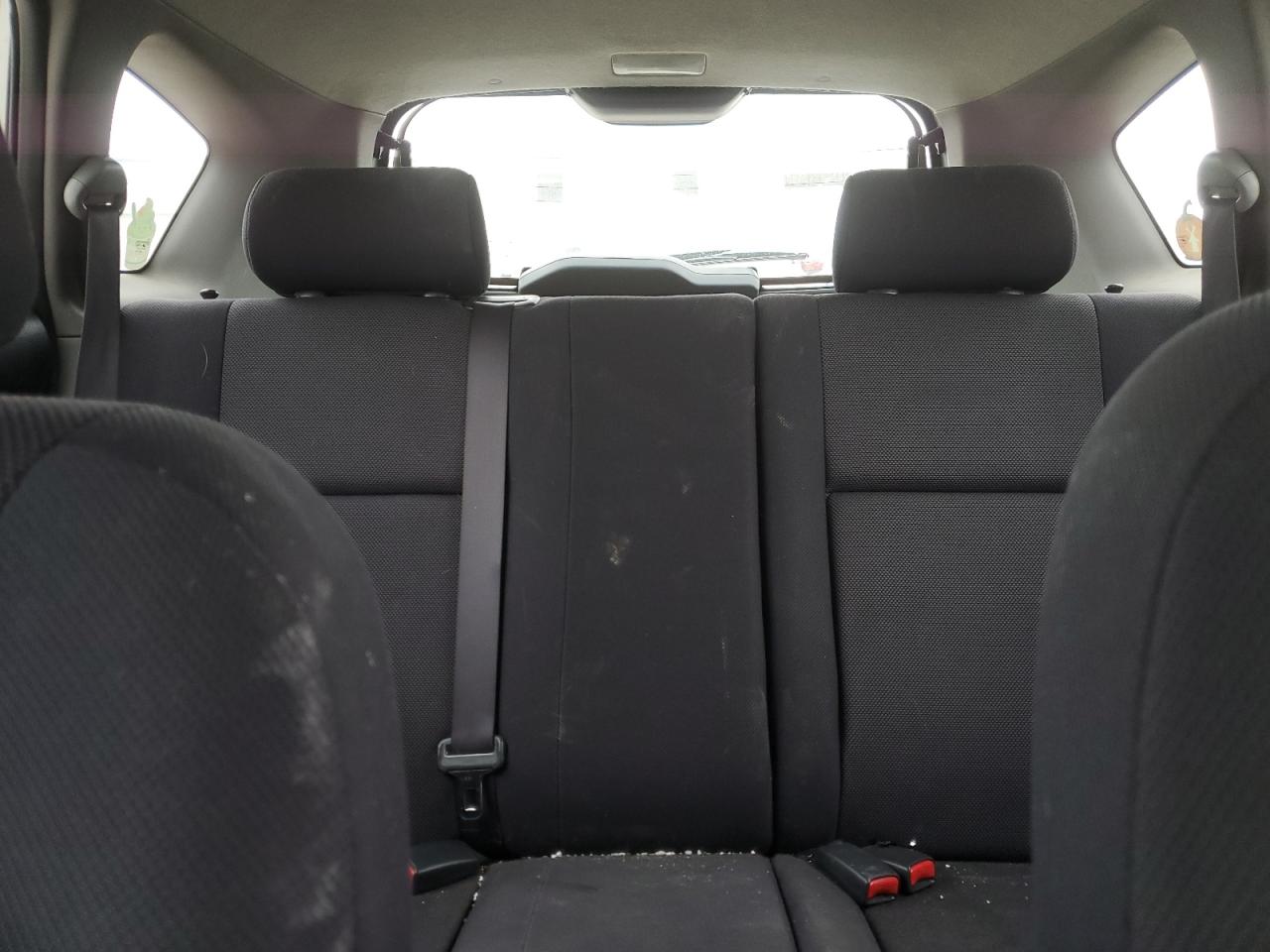 2003 Pontiac Vibe - Image 10