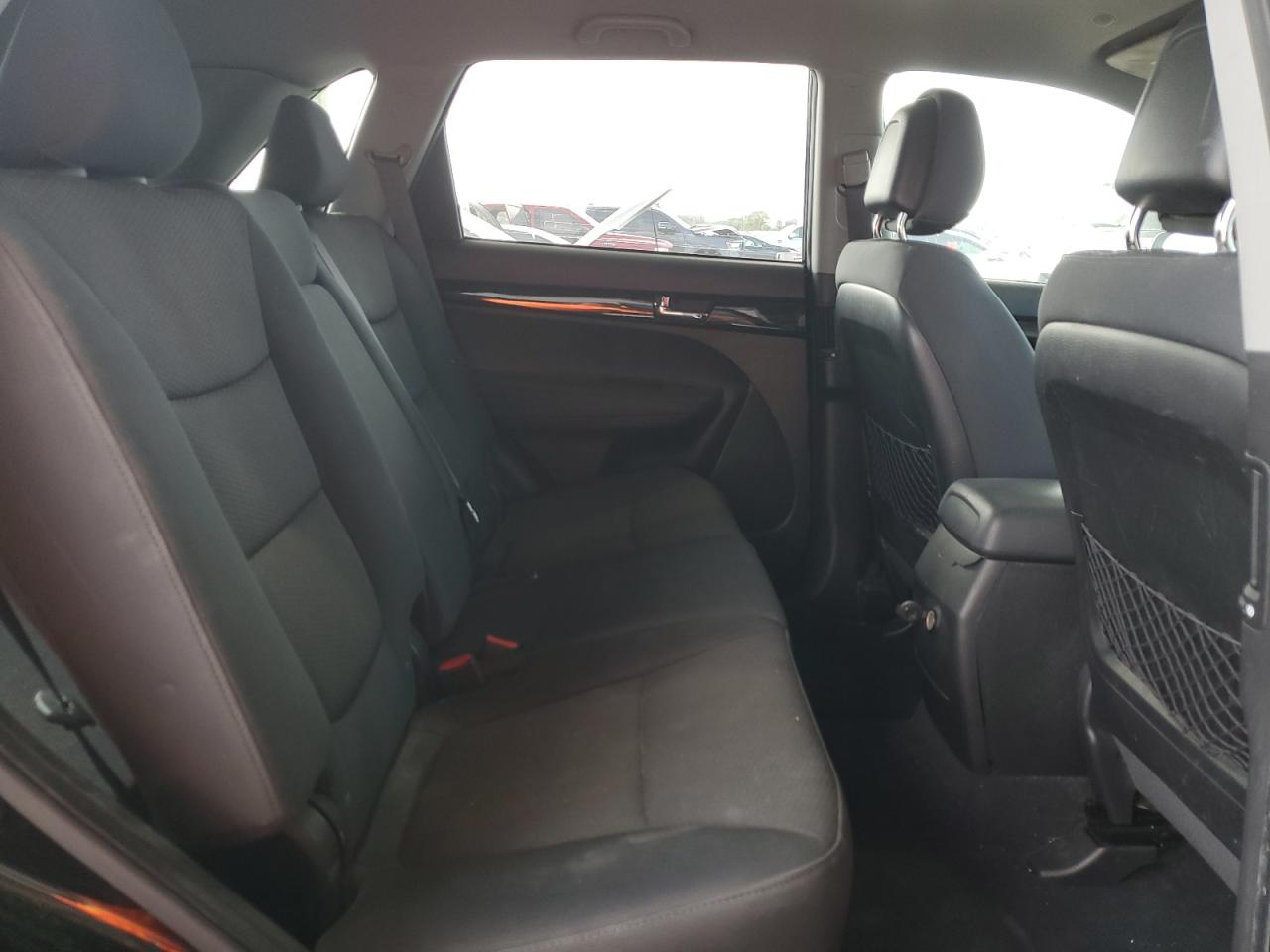 2011 Kia Sorento - Image 11