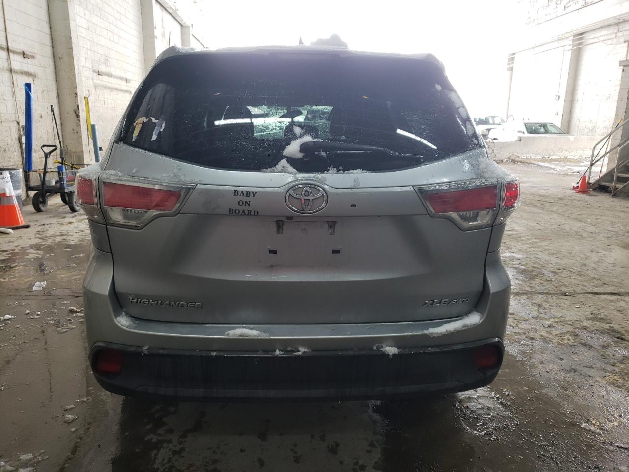 2016 Toyota Highlander - Image 6