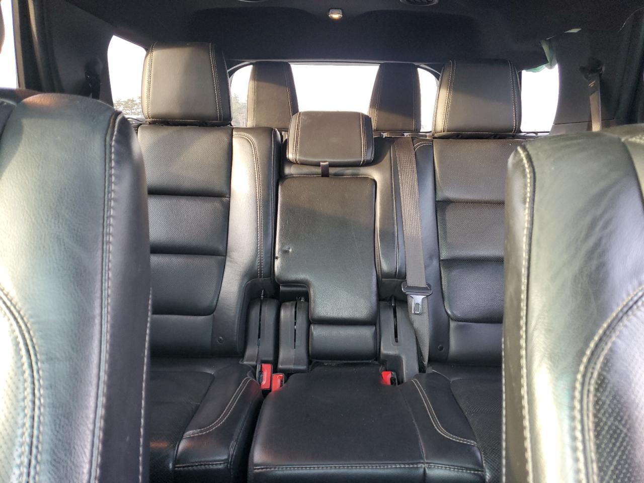 2013 Ford Explorer - Image 10