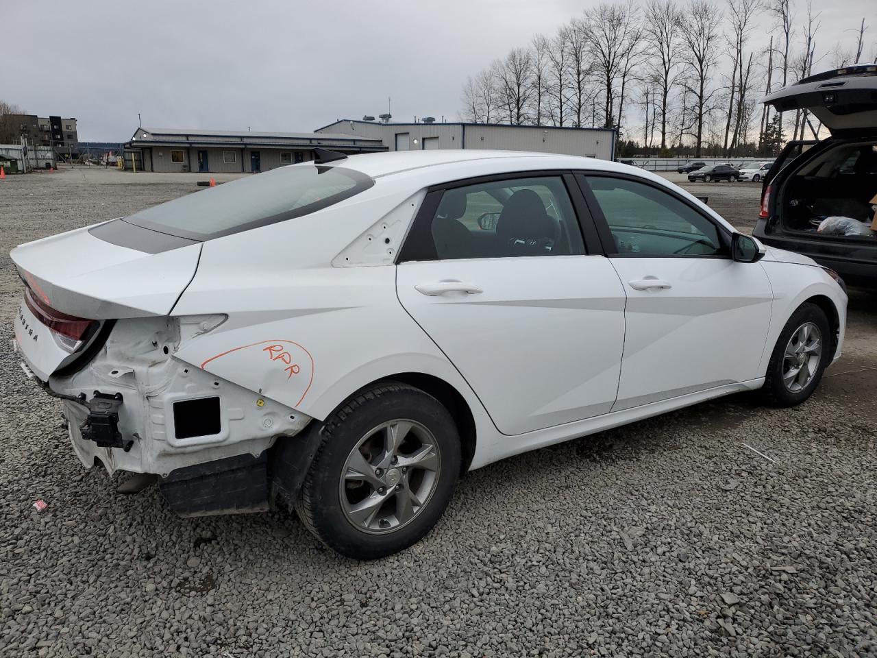 2021 Hyundai Elantra - Image 3