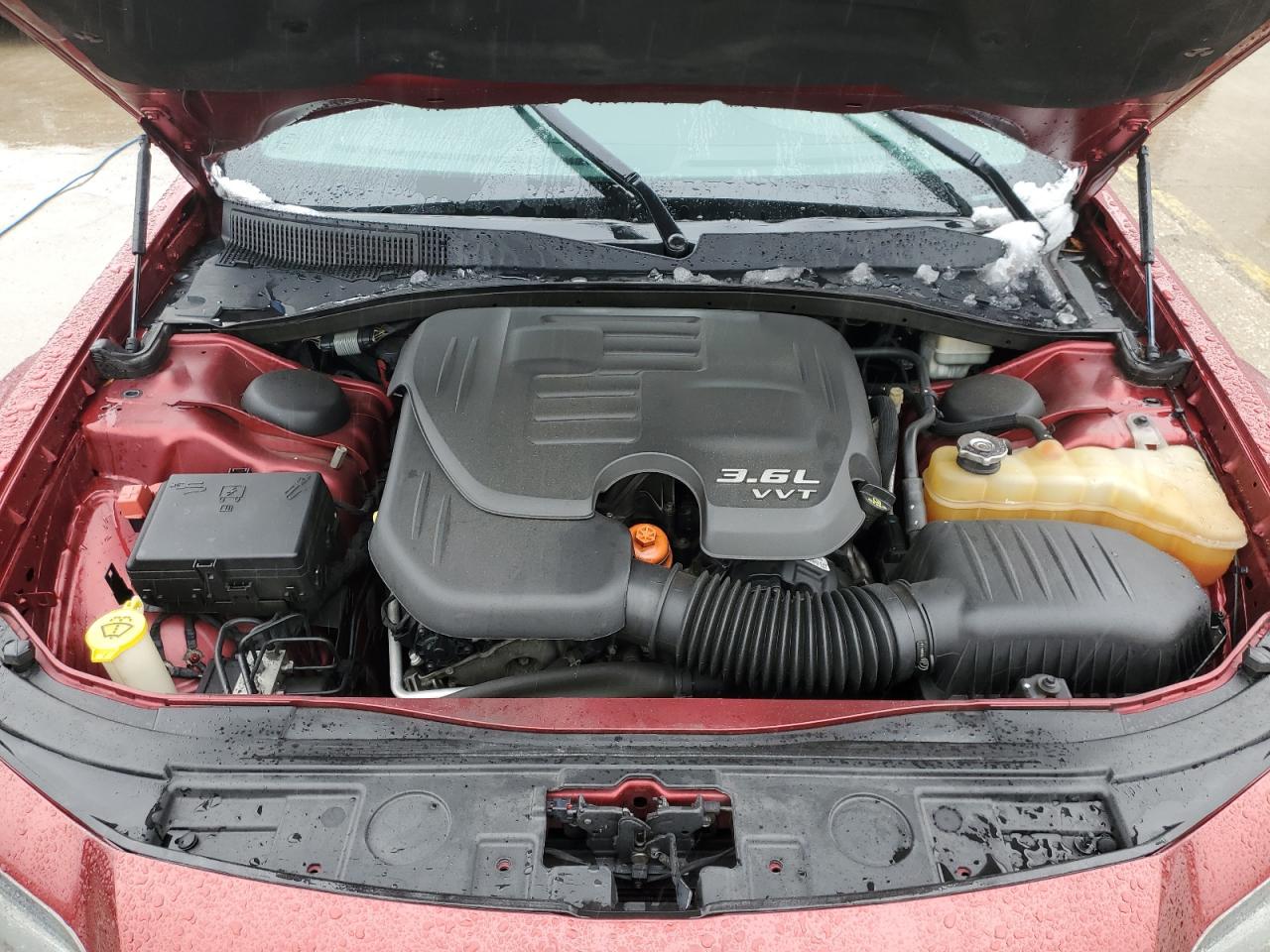 2014 Chrysler 300 - Image 11