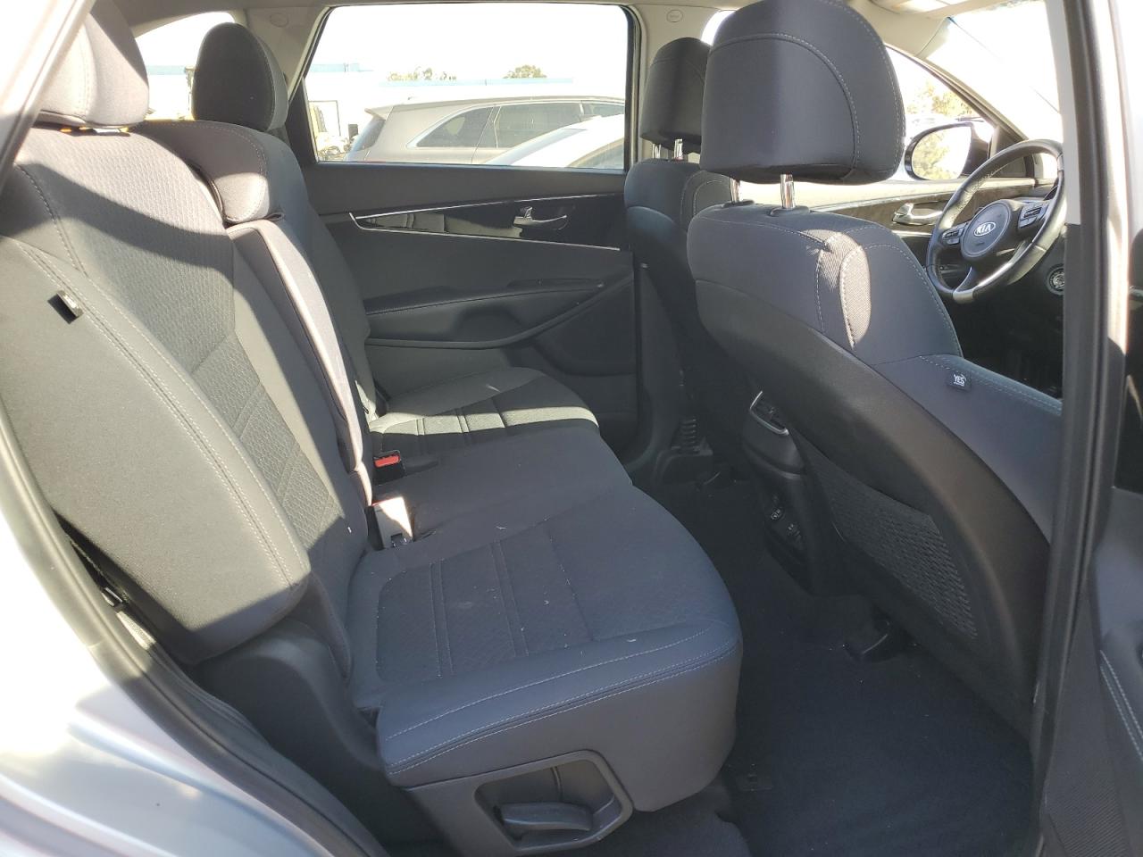 2017 Kia Sorento - Image 11