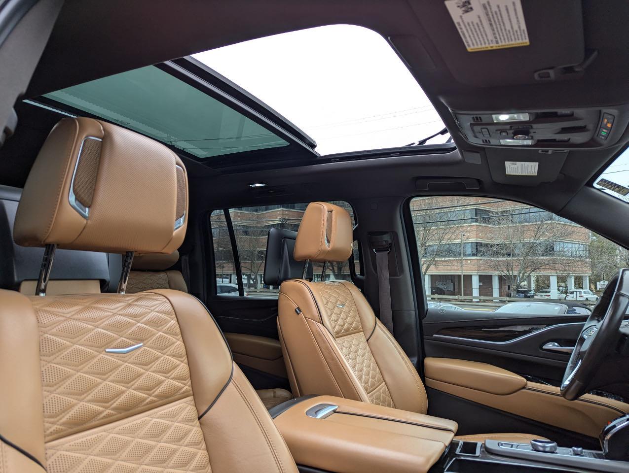 2021 Cadillac Escalade - Image 9