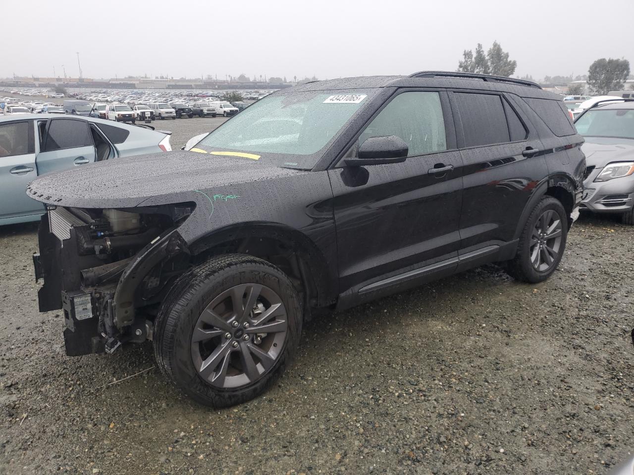 2022 Ford Explorer - Image 1