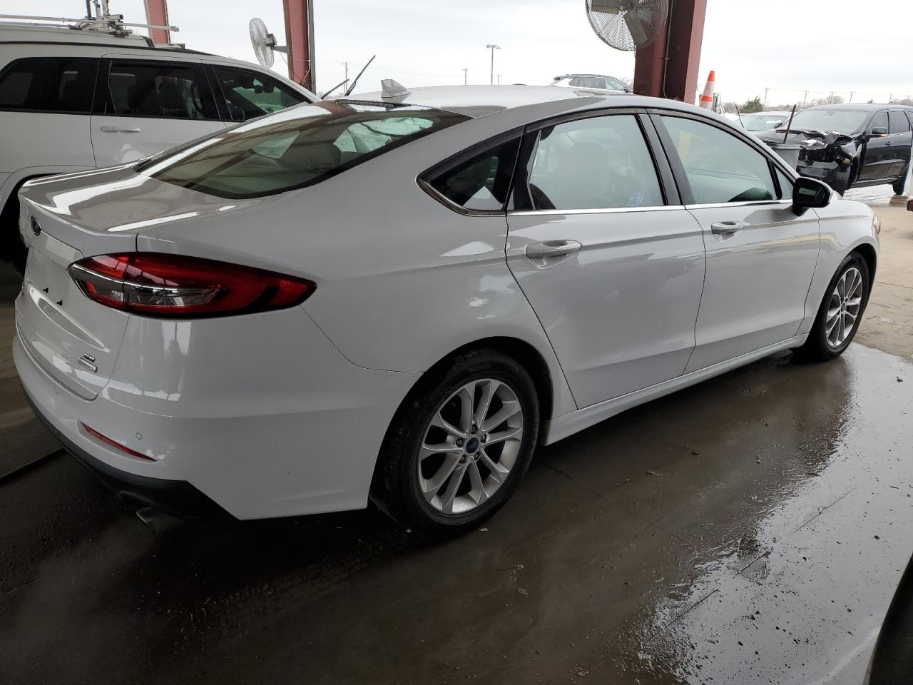 2020 Ford Fusion - Image 3