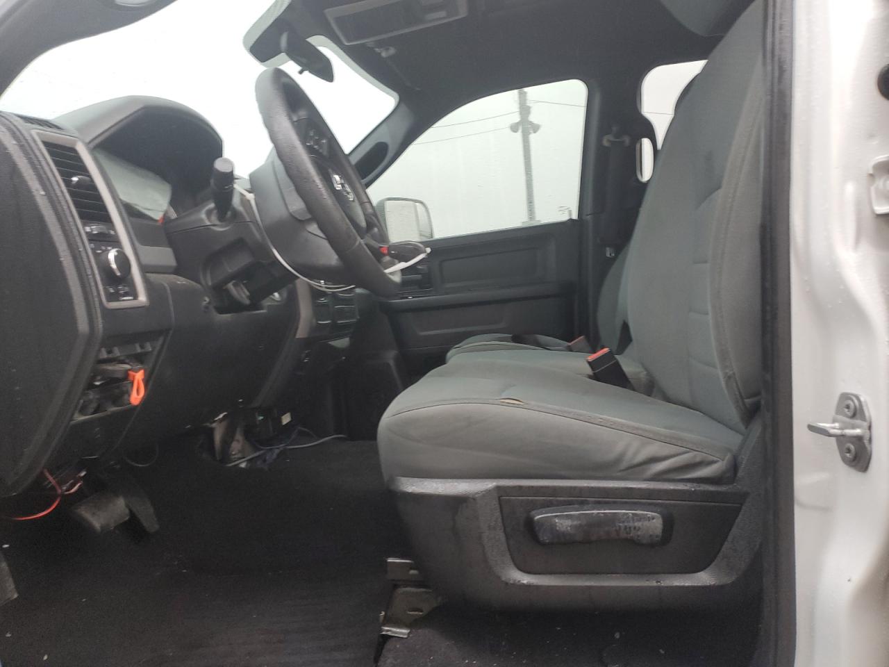2017 RAM 1500 - Image 7