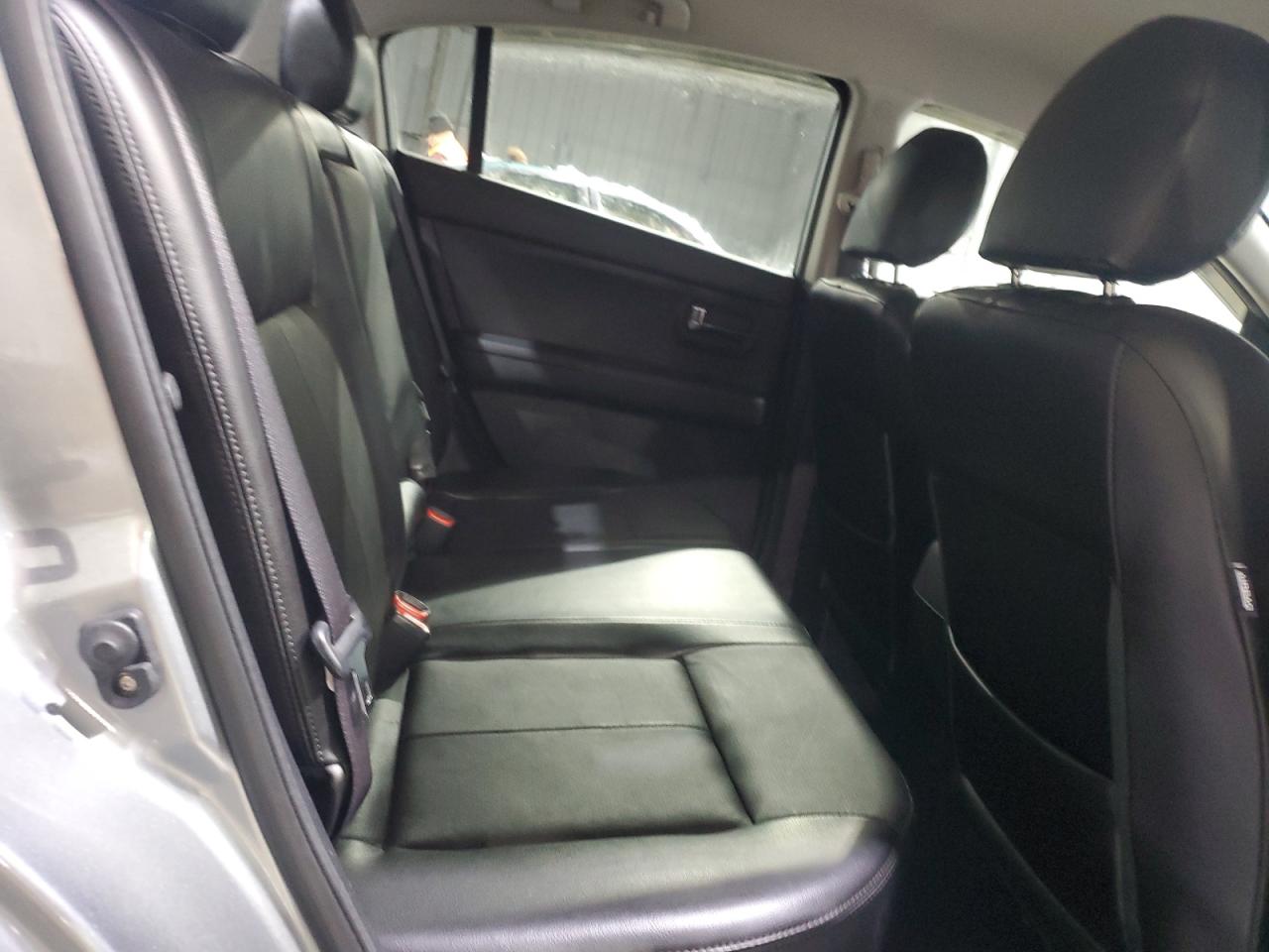 2012 Nissan Sentra - Image 10