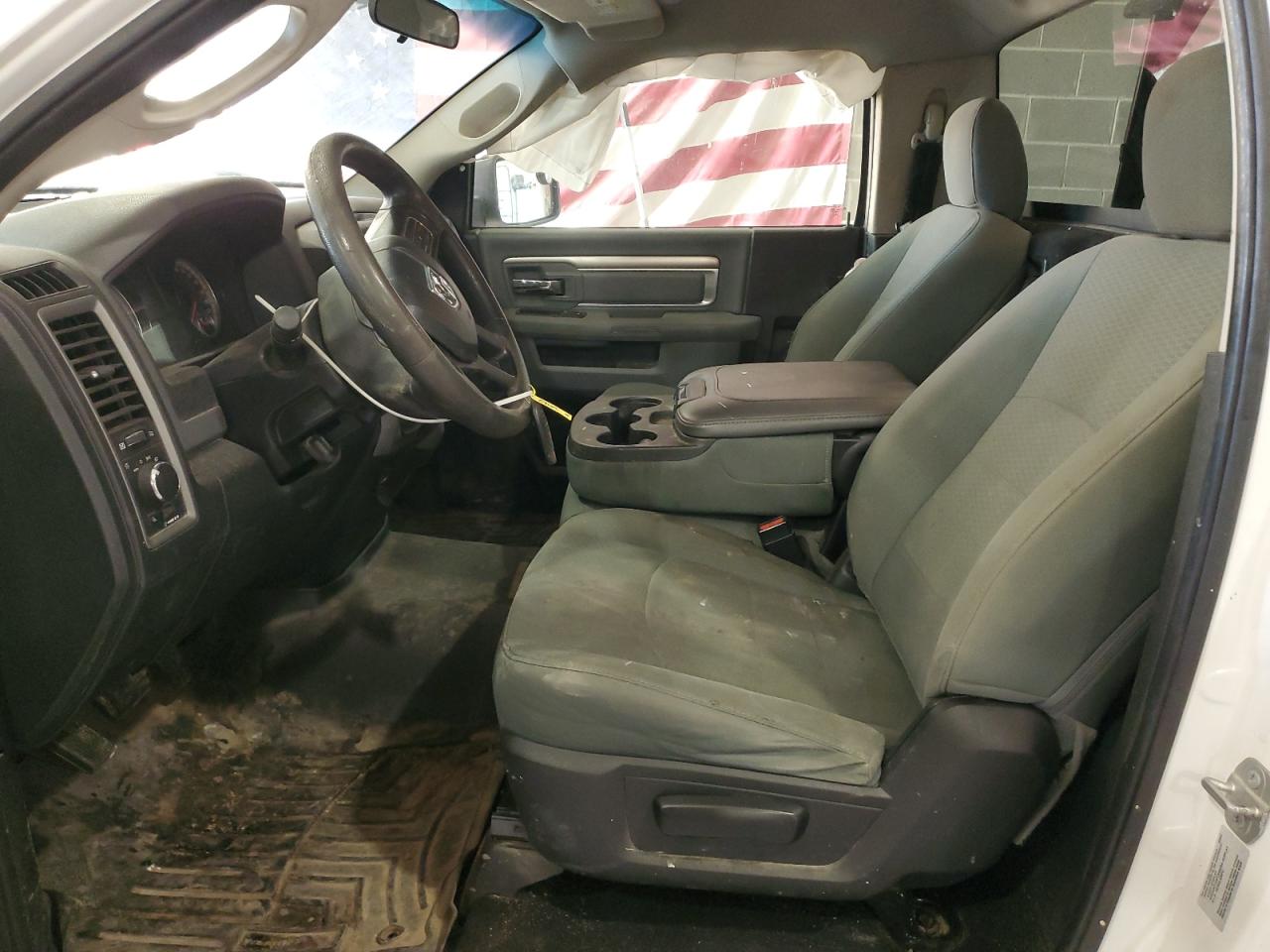 2016 RAM 1500 - Image 7
