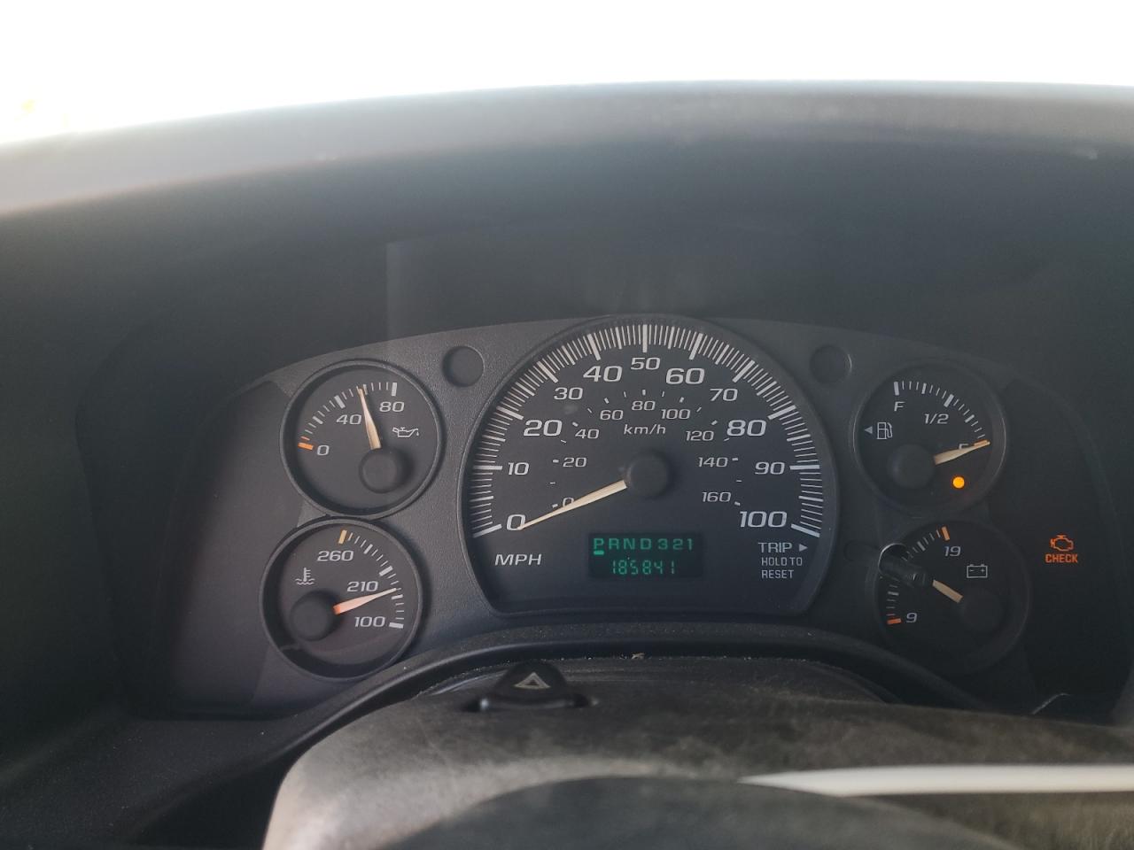2003 Chevrolet Express - Image 9
