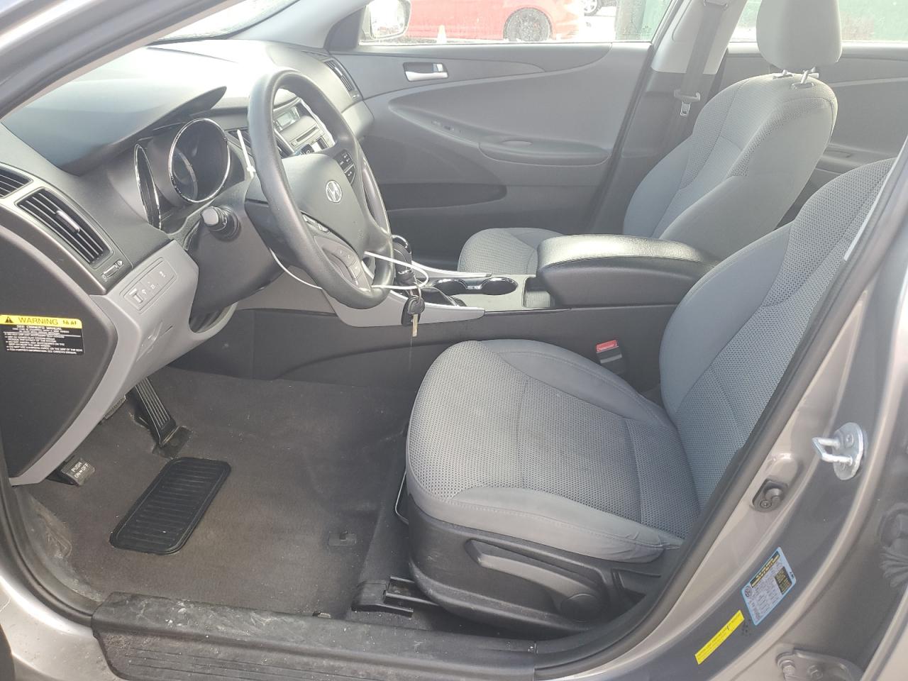 2014 Hyundai Sonata - Image 7