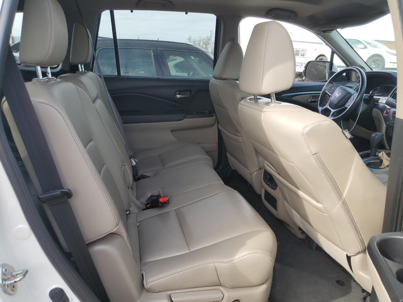 2019 Honda Pilot - Image 11