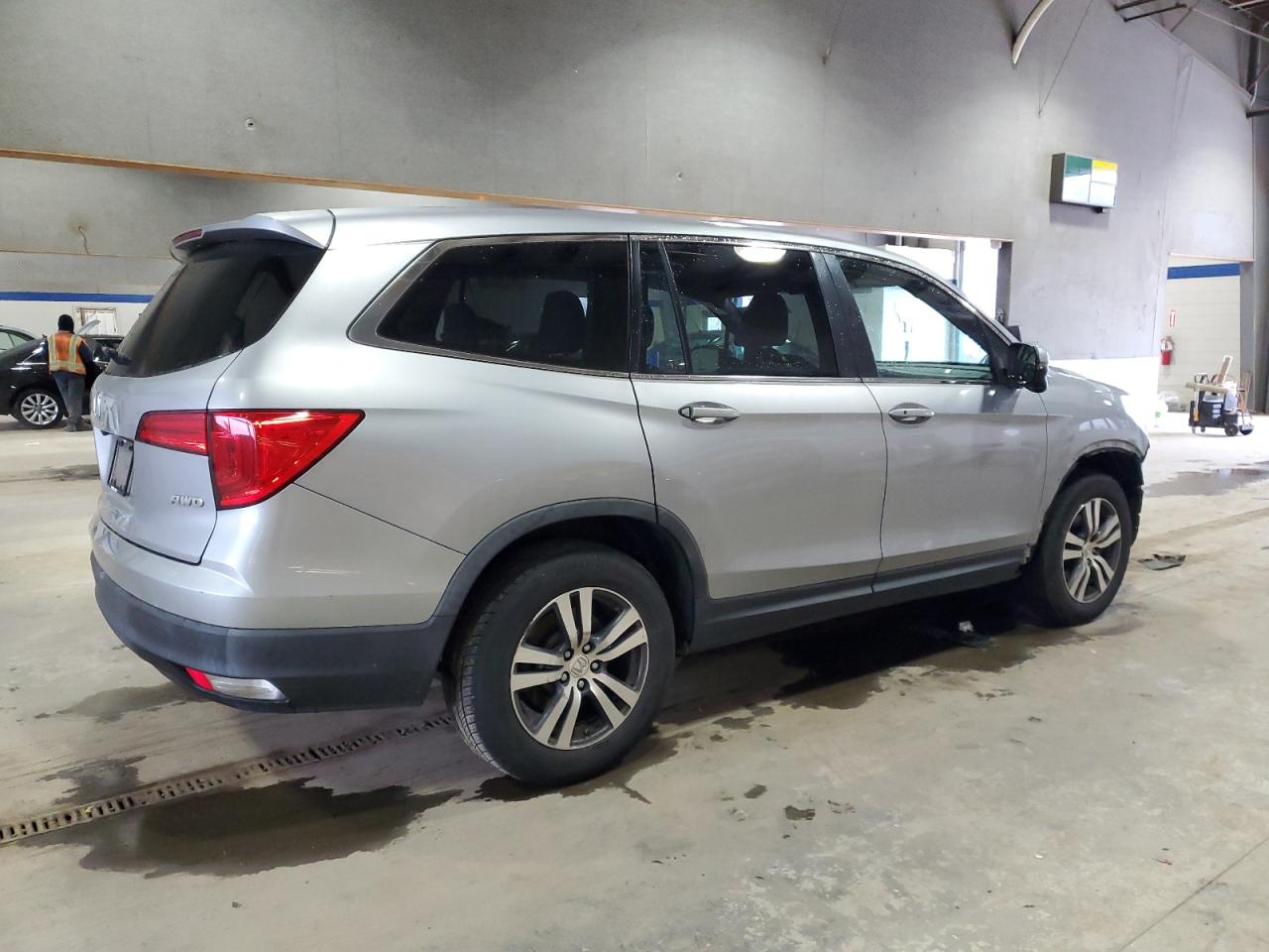 2017 Honda Pilot - Image 3