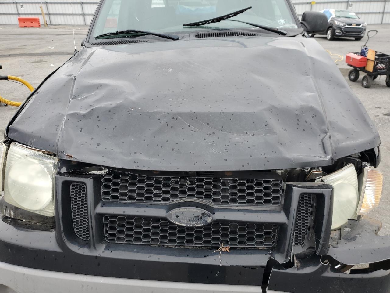 2002 Ford Explorer - Image 12