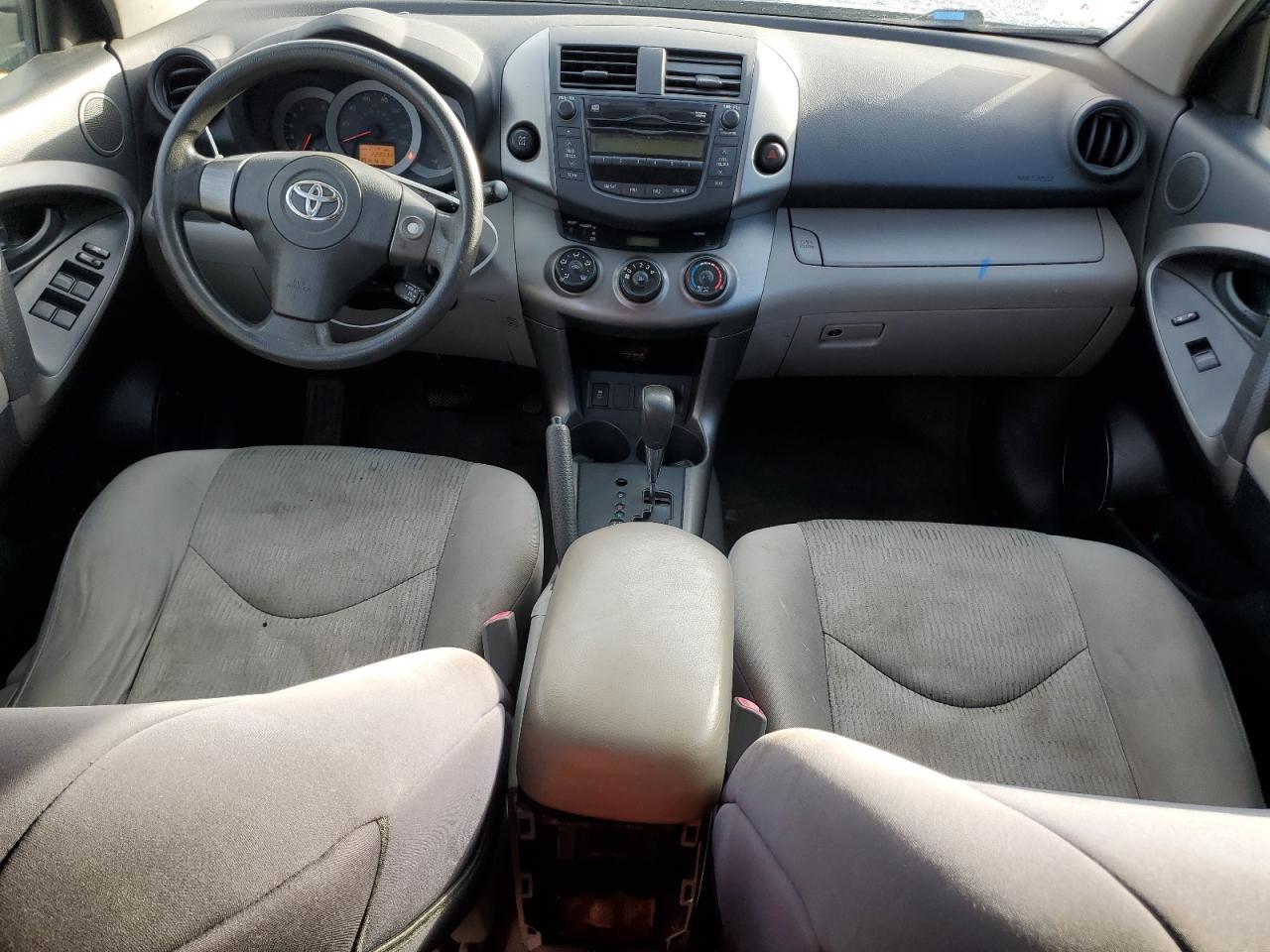2010 Toyota RAV 4 - Image 8