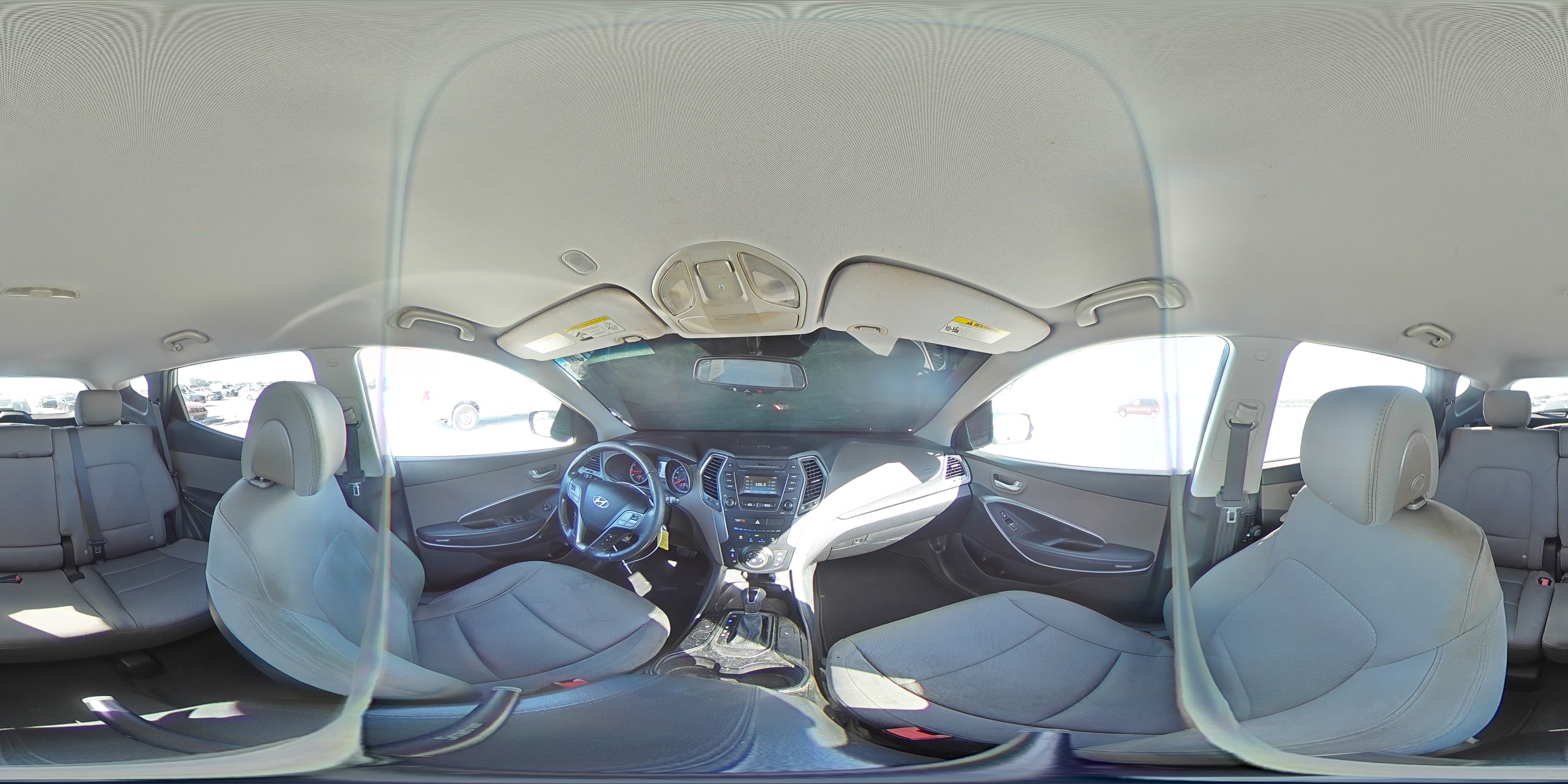 2014 Hyundai Santa Fe - Image 13