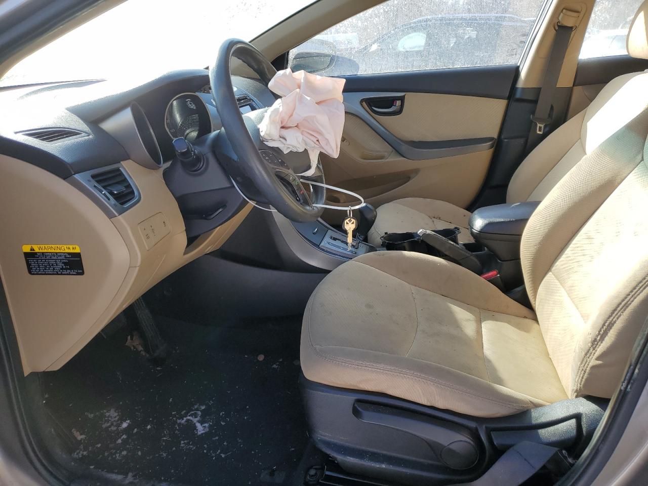 2013 Hyundai Elantra - Image 7