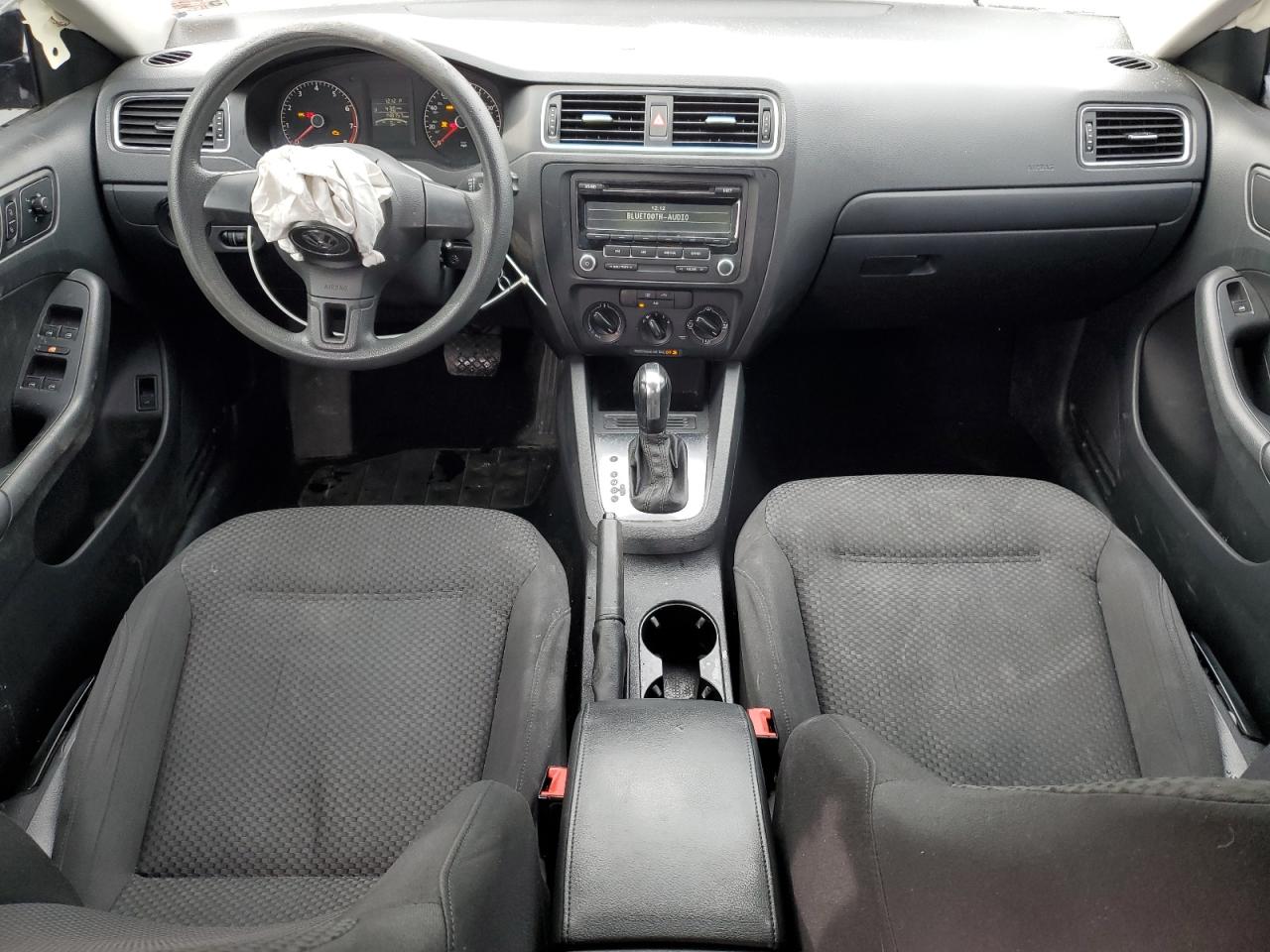 2014 Volkswagen Jetta - Image 8