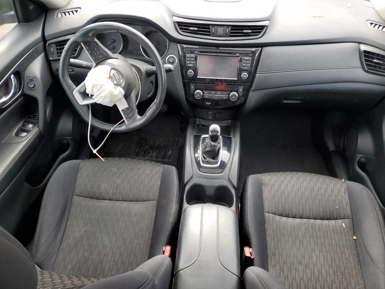 2017 Nissan Rogue - Image 8