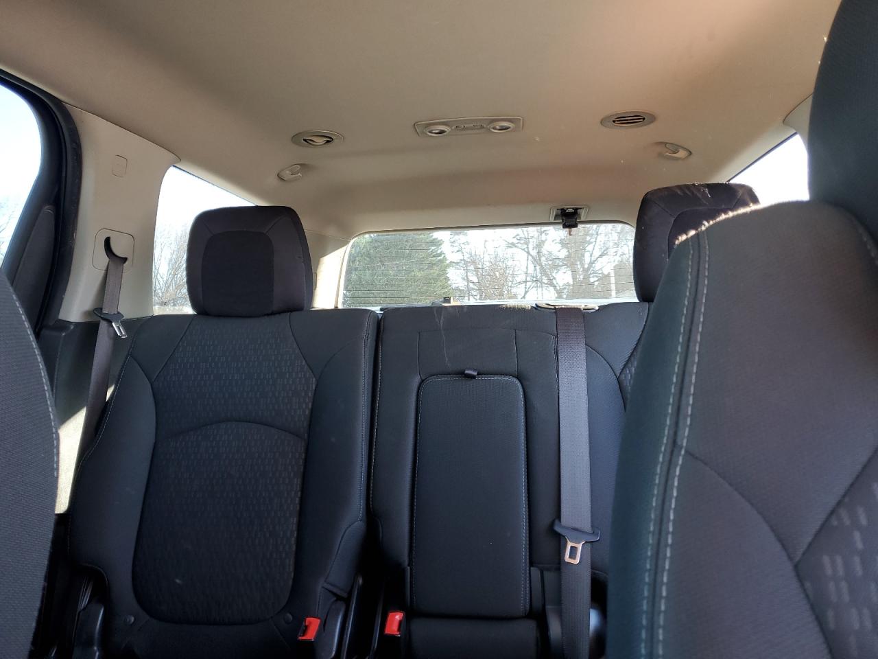 2015 GMC Acadia - Image 10