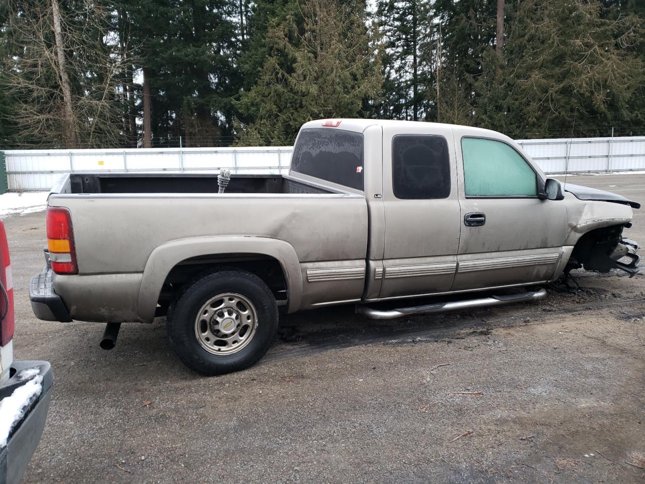 1999 Chevrolet Silverado - Image 3