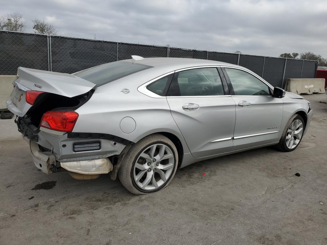 2018 Chevrolet Impala - Image 3