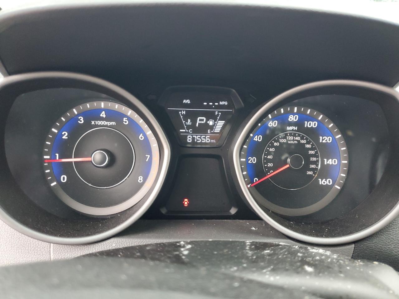 2016 Hyundai Elantra - Image 9