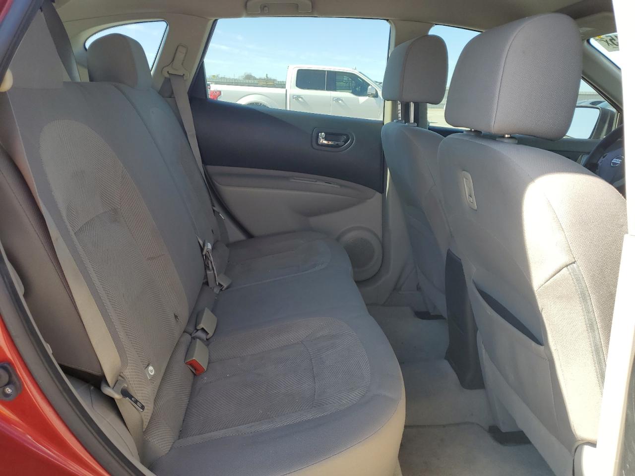 2014 Nissan Rogue - Image 11